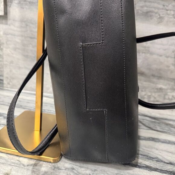 Tory Burch Robinson Black Leather Tote Bag - Picture 5 of 16